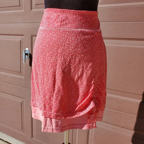 Athleta Crossroads Burnout Skirt Size Small Watermelon Pink Double Layer Ruched - Picture 8 of 16